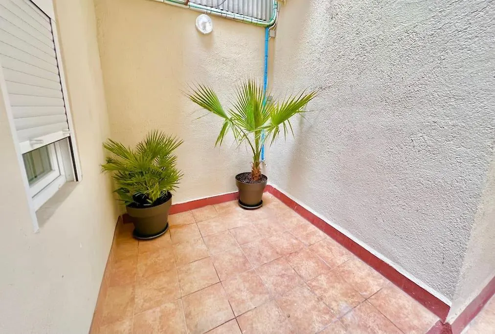 Cozy Guest House Next To Metro La Salut Santa Coloma de Gramanet Spanien